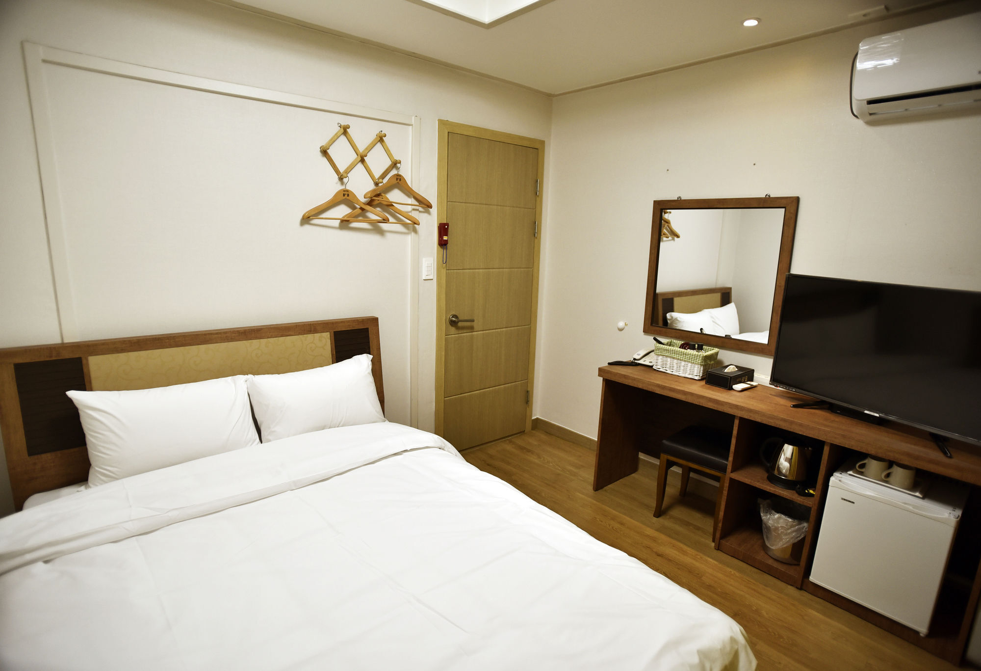 Gallery Hotel Bnb Jeju Extérieur photo