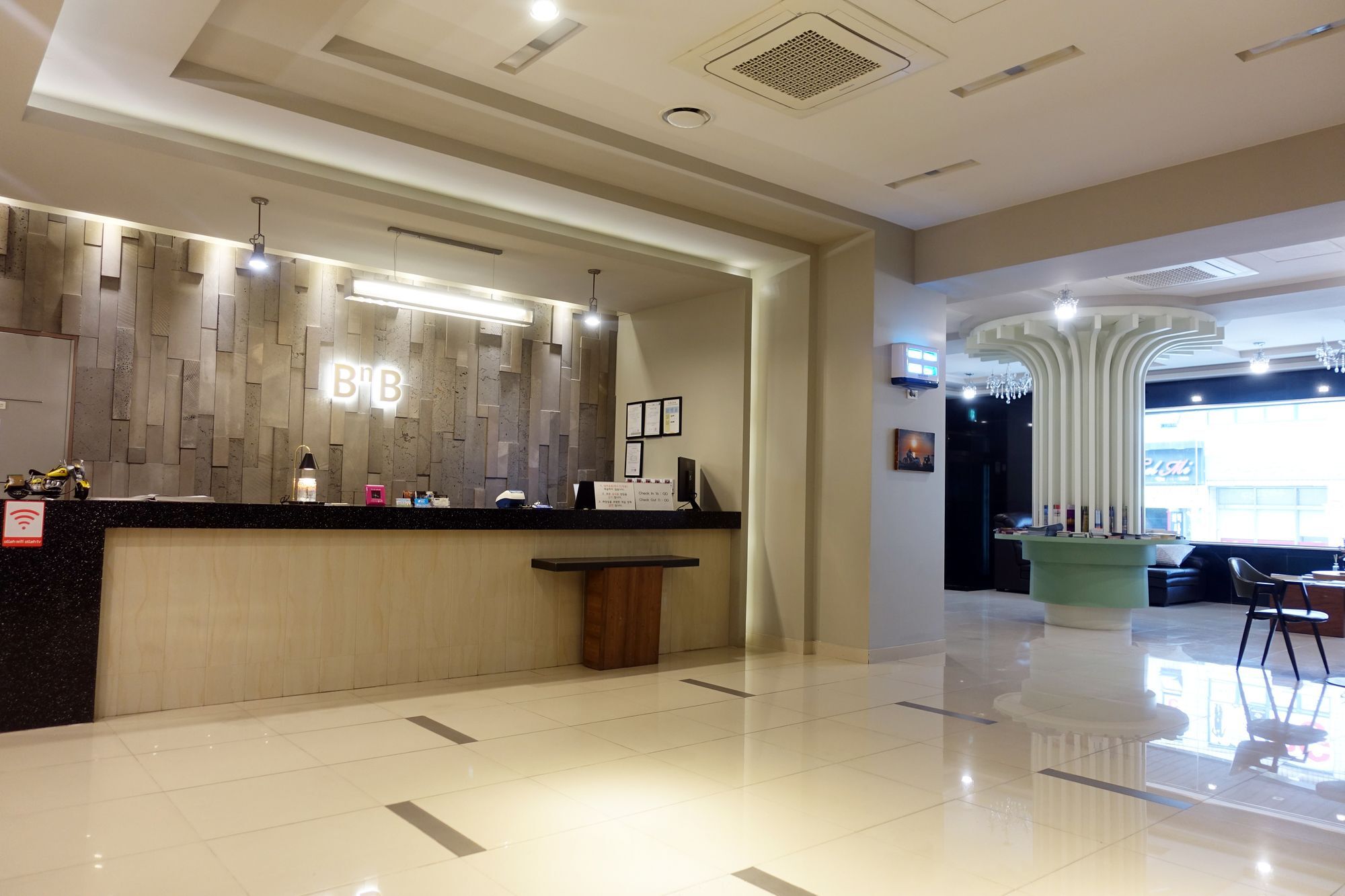 Gallery Hotel Bnb Jeju Extérieur photo